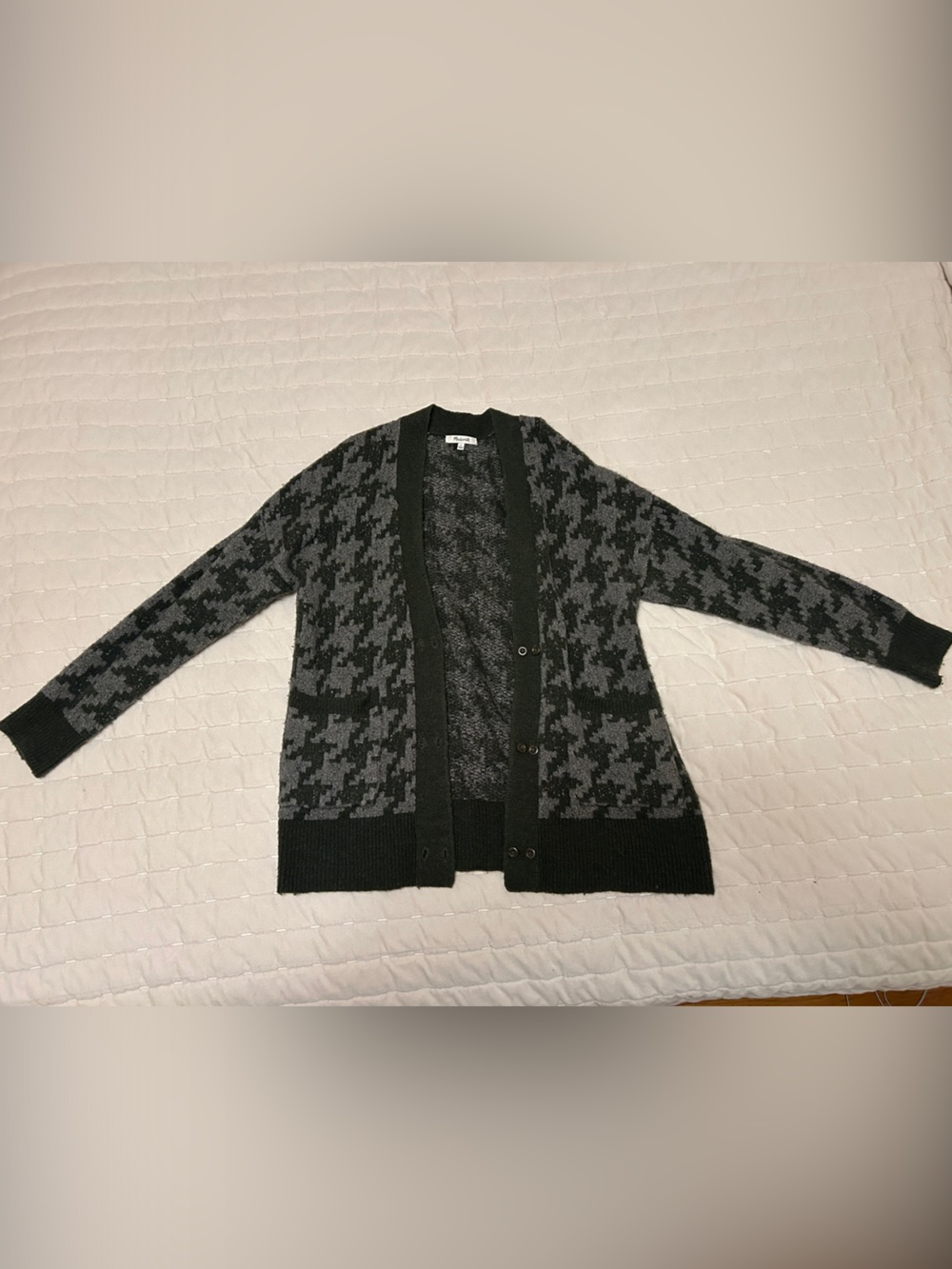 Madewell Olive Green and Gray Houndstooth Button Cardigan